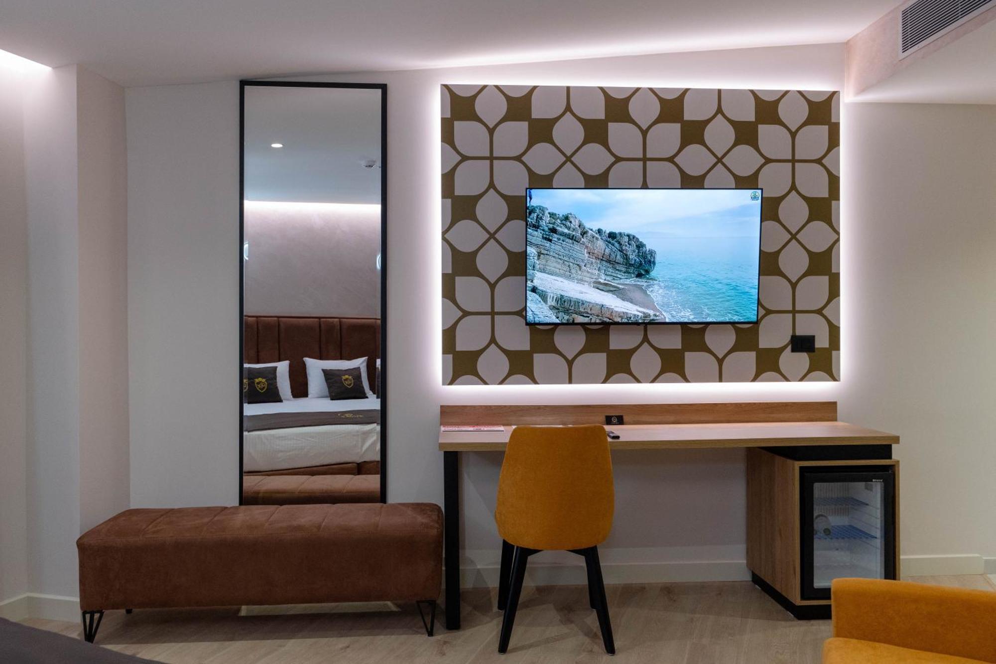 Hotel Dior Крує Екстер'єр фото