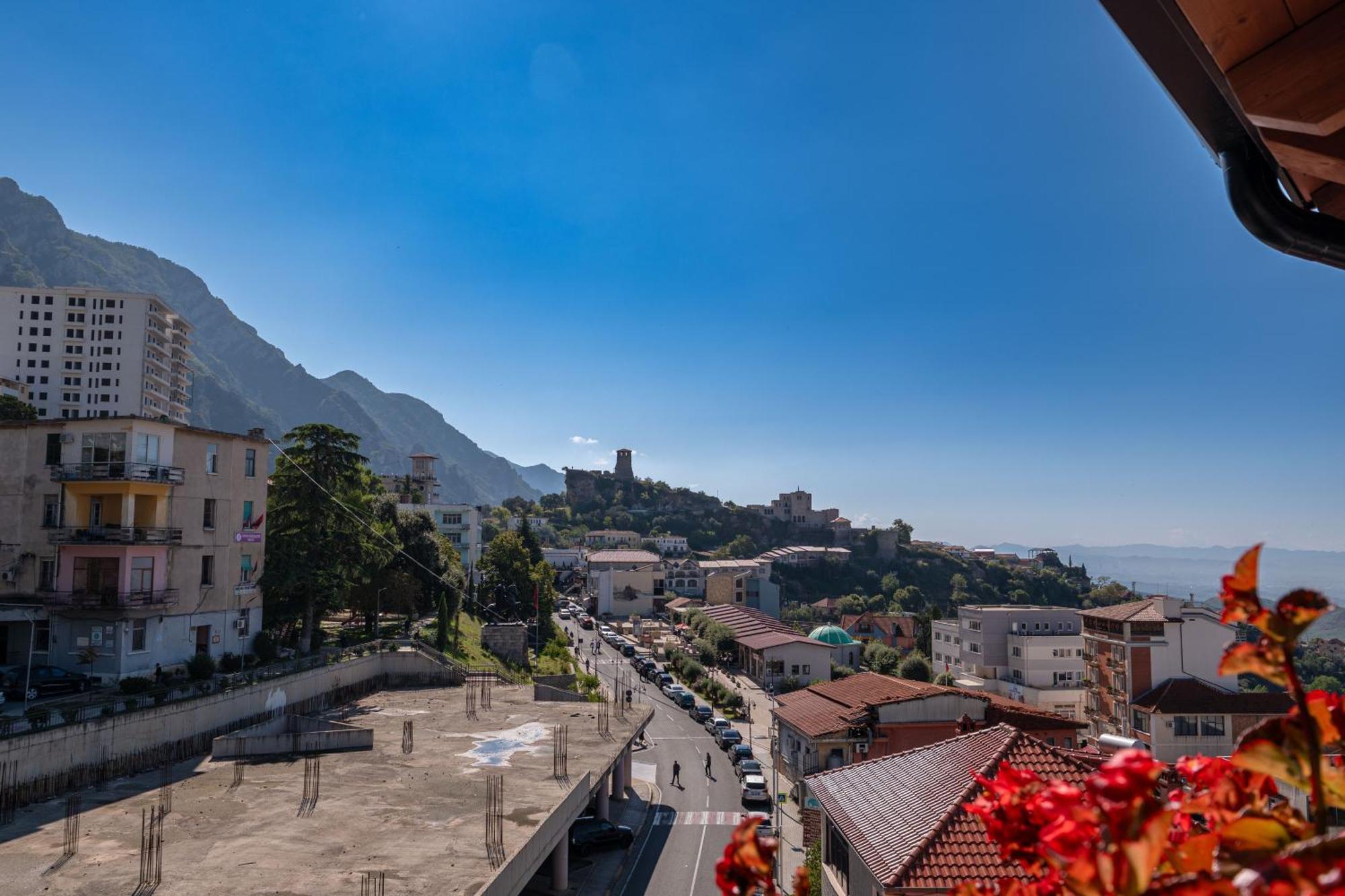 Hotel Dior Крує Екстер'єр фото