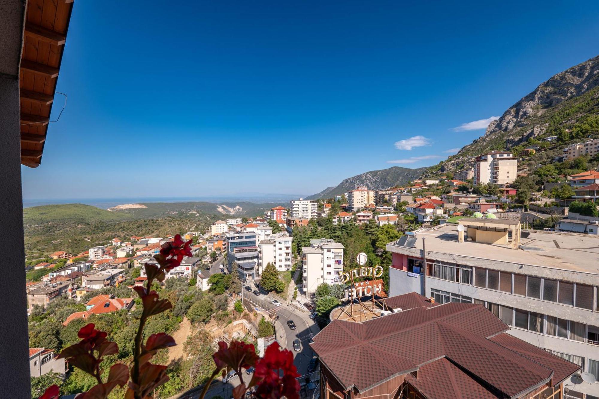 Hotel Dior Крує Екстер'єр фото