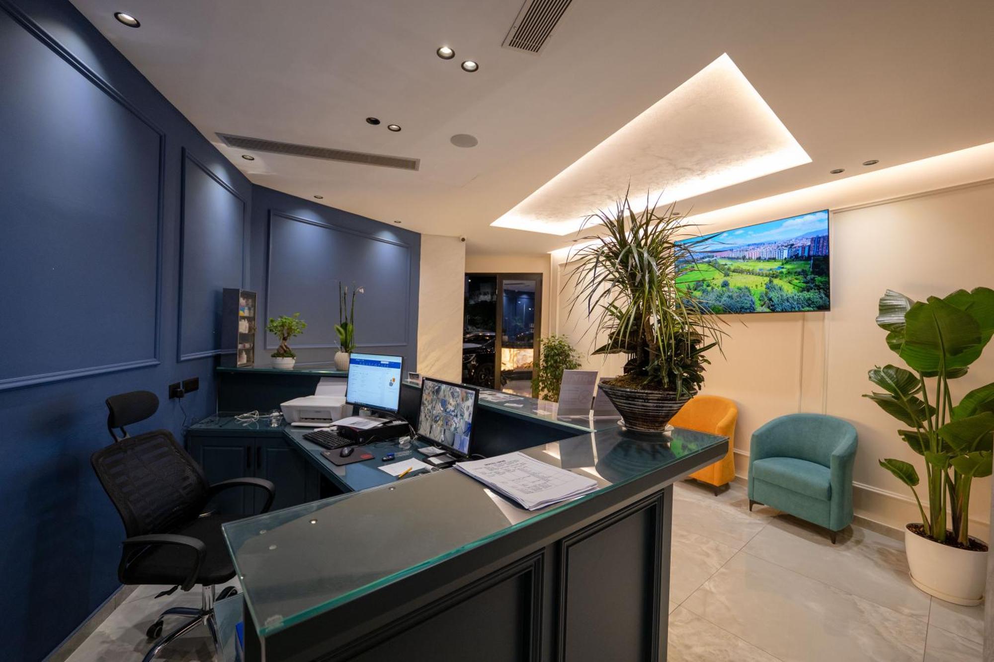 Hotel Dior Крує Екстер'єр фото
