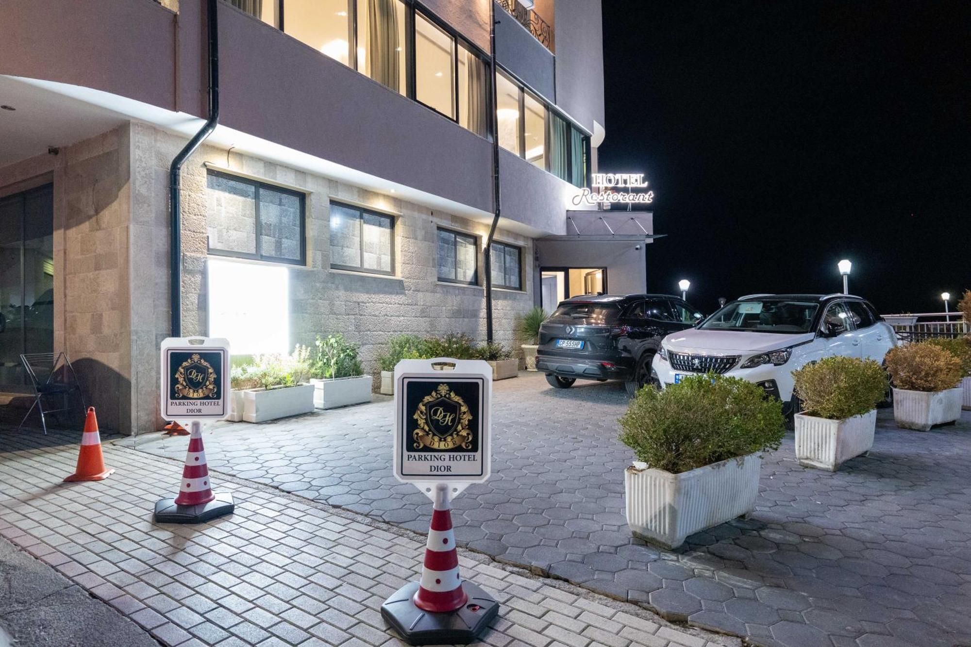 Hotel Dior Крує Екстер'єр фото