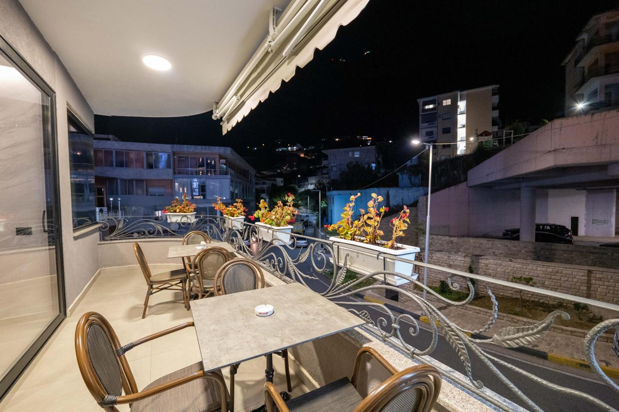 Hotel Dior Крує Екстер'єр фото