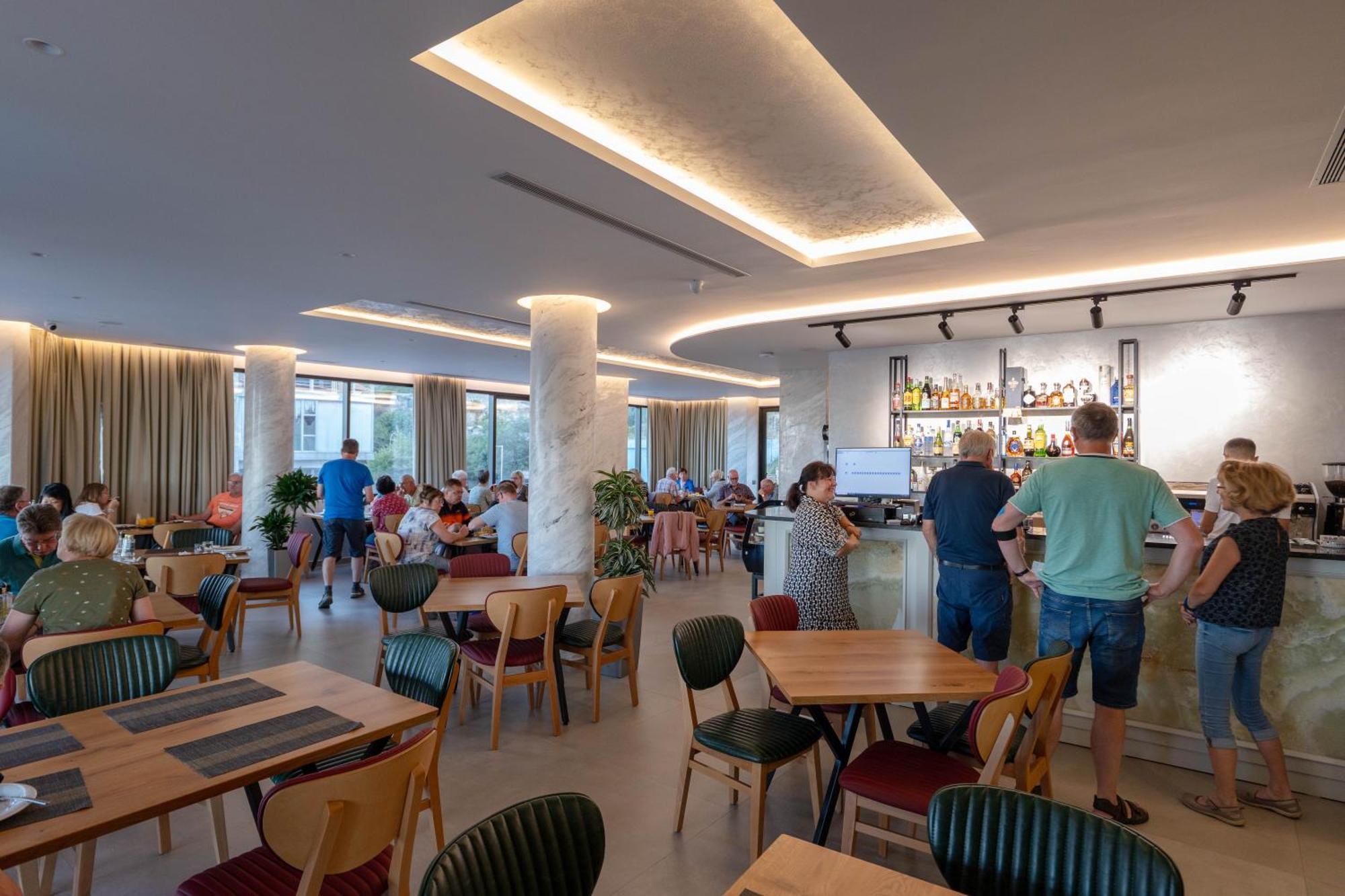 Hotel Dior Крує Екстер'єр фото