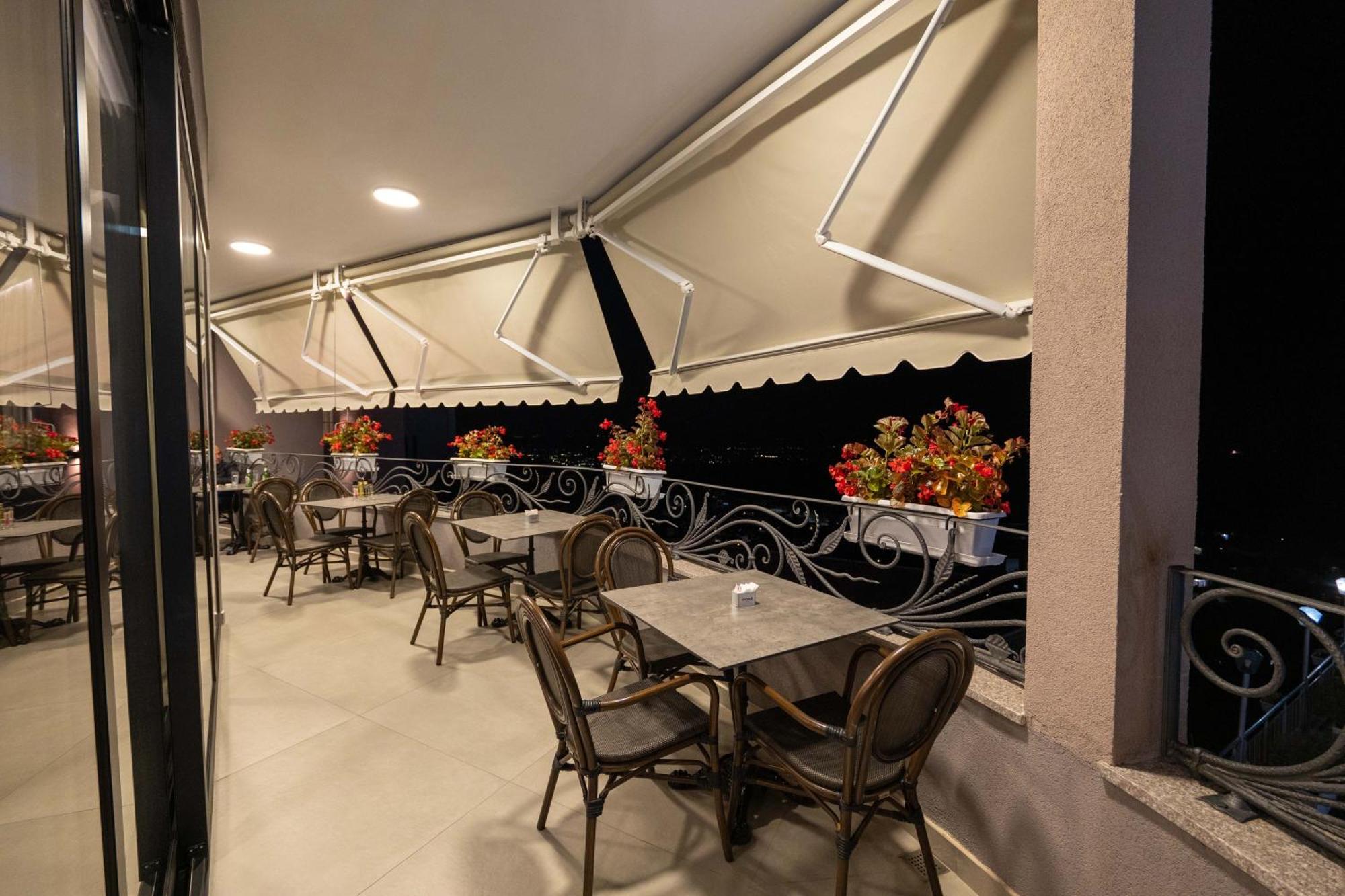 Hotel Dior Крує Екстер'єр фото