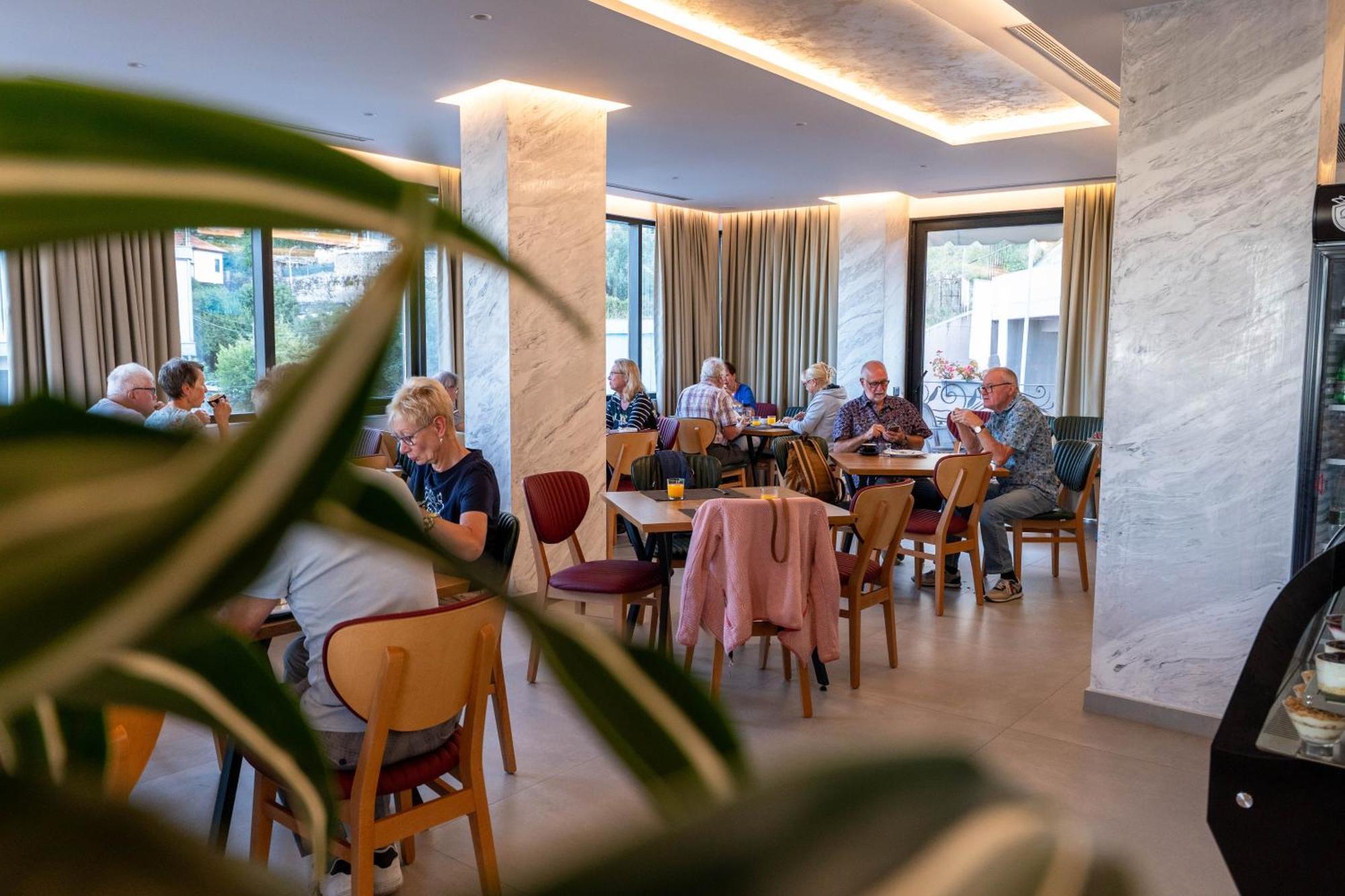 Hotel Dior Крує Екстер'єр фото